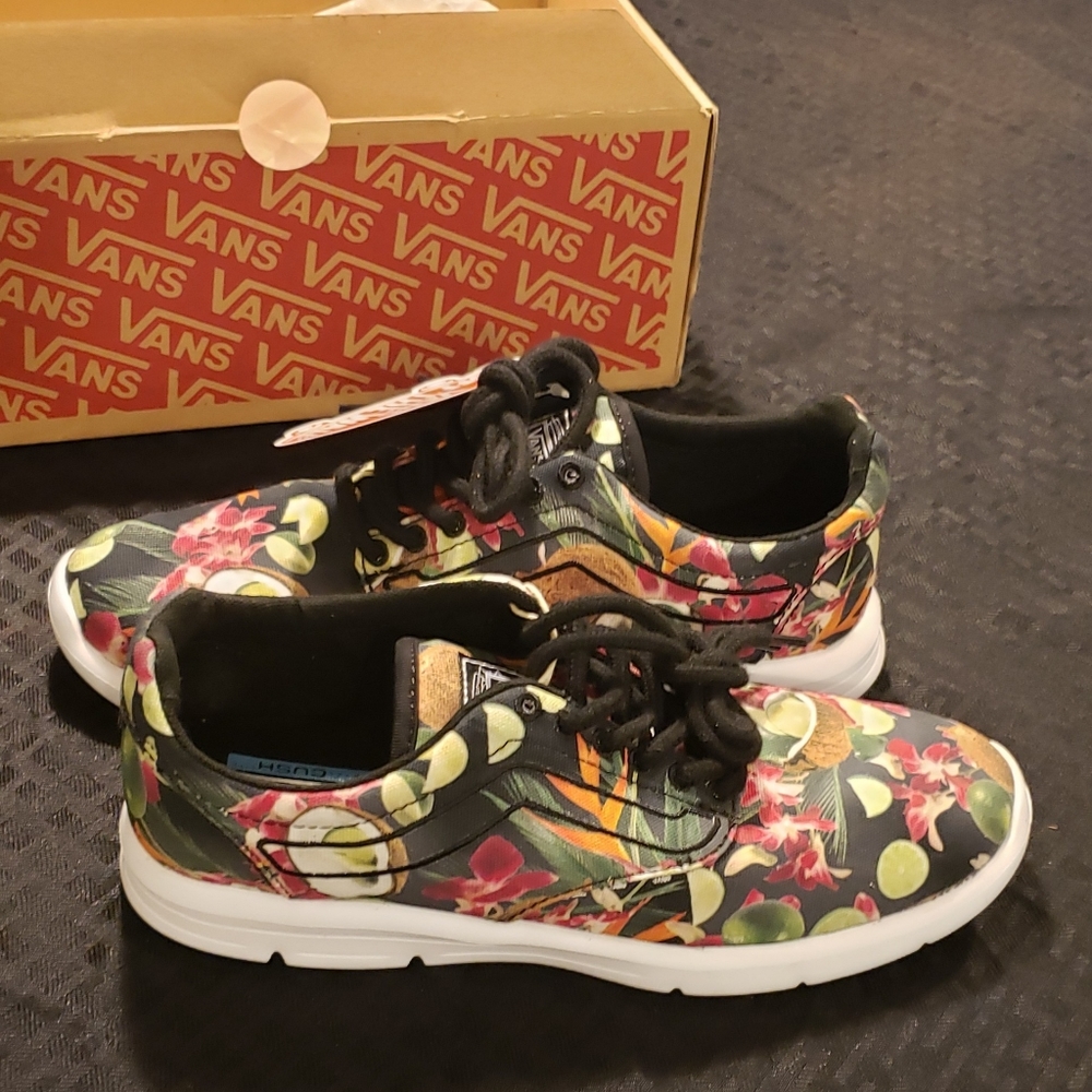 Vans Lime N the Coconut sneakers. Size 9.